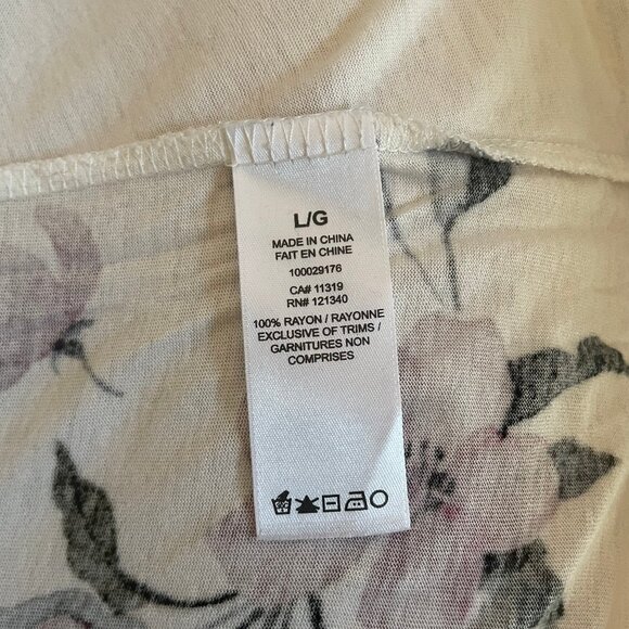 White Floral Short Sleeve Tee - Picture 5 of 5